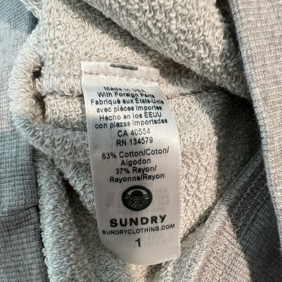 Sundry Love Sequin Embellished Raglan Pullover Sweatshirt Size Small - Picture 8 of 9